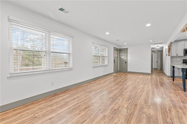 Building Photo - 4409 Doc Sams Rd