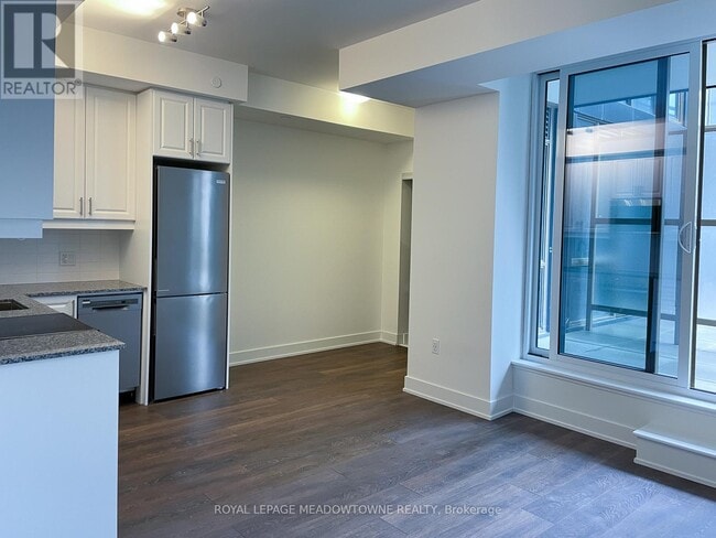 Building Photo - 2343 Khalsa Gate