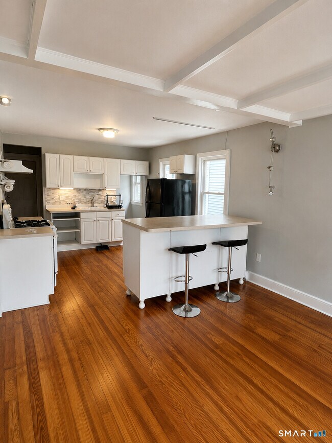 Foto del edificio - 53-55-55 Davis Ave