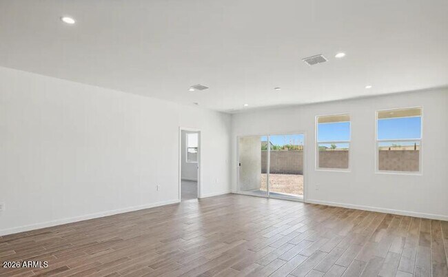 Foto del edificio - 48506 N Duran Wy