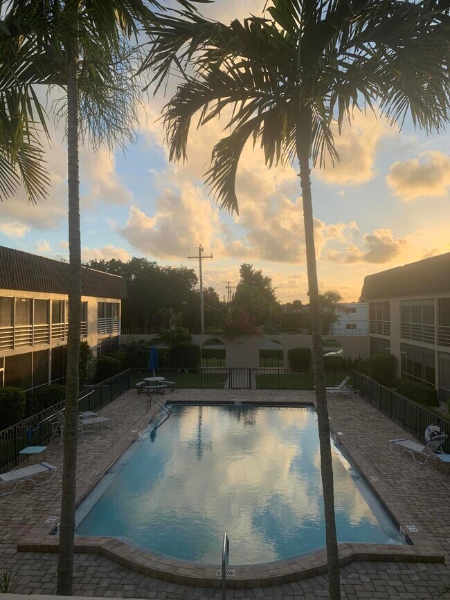 Foto del edificio - 342 Southwind Dr