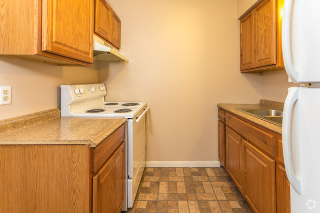 2HAB, 1BA - Oak Glen Apartments