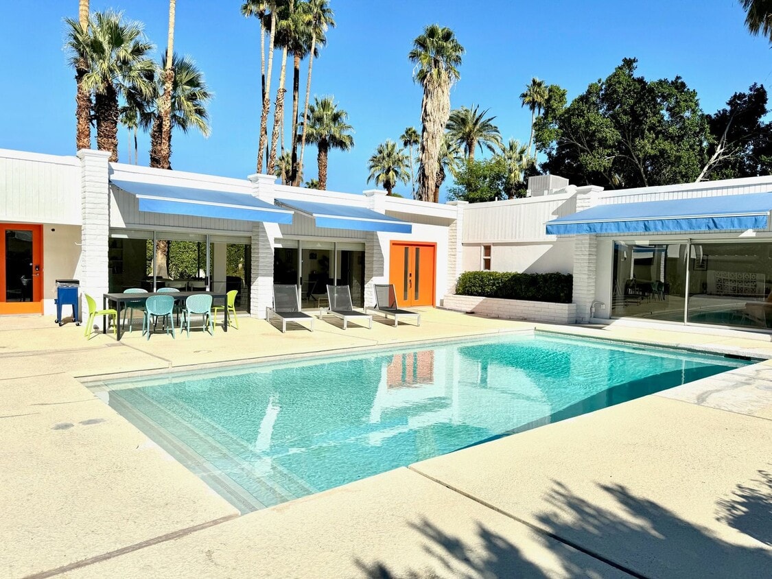 Palm Springs Vacation 4 beds 3 baths home House Rental in Palm