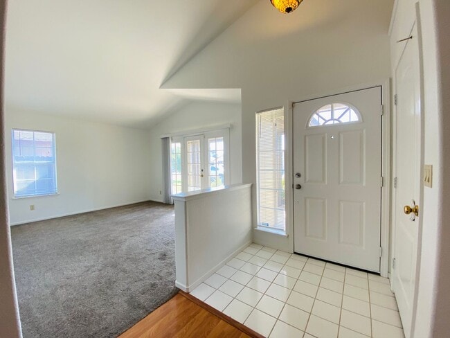 Building Photo - 271 Allport Dr