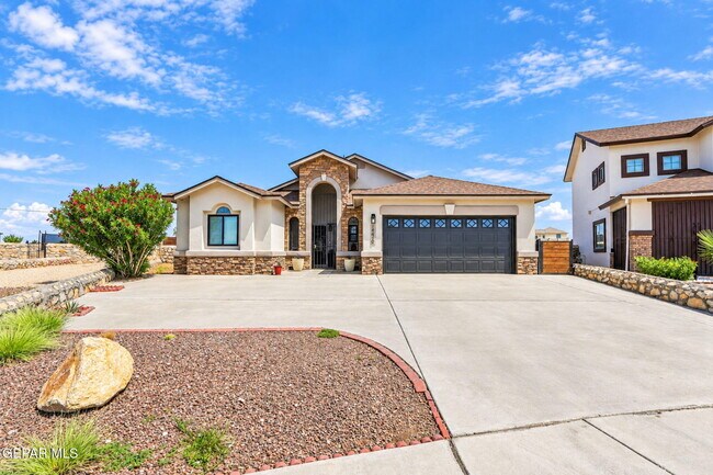 Building Photo - 14420 Navajo Point Dr