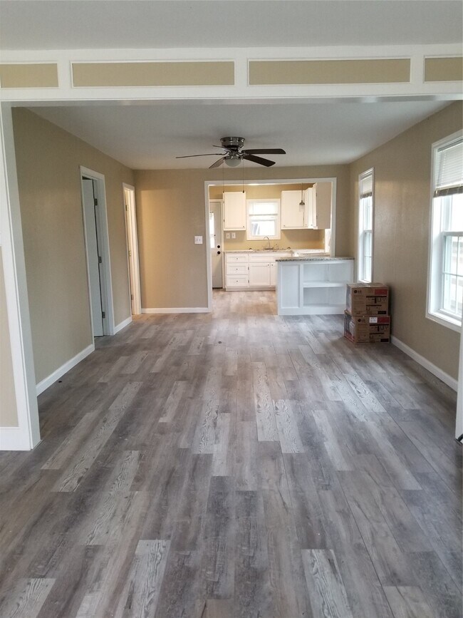 Foto del edificio - 12409 Dumas St