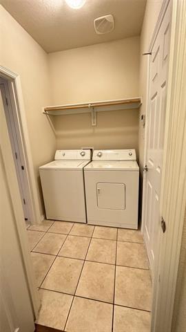 Foto del edificio - 2305 Summer Brook Dr