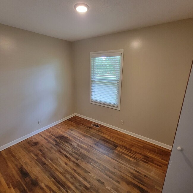 Foto del edificio - 3/1 Brick Ranch-Algood School Zone-Single ...