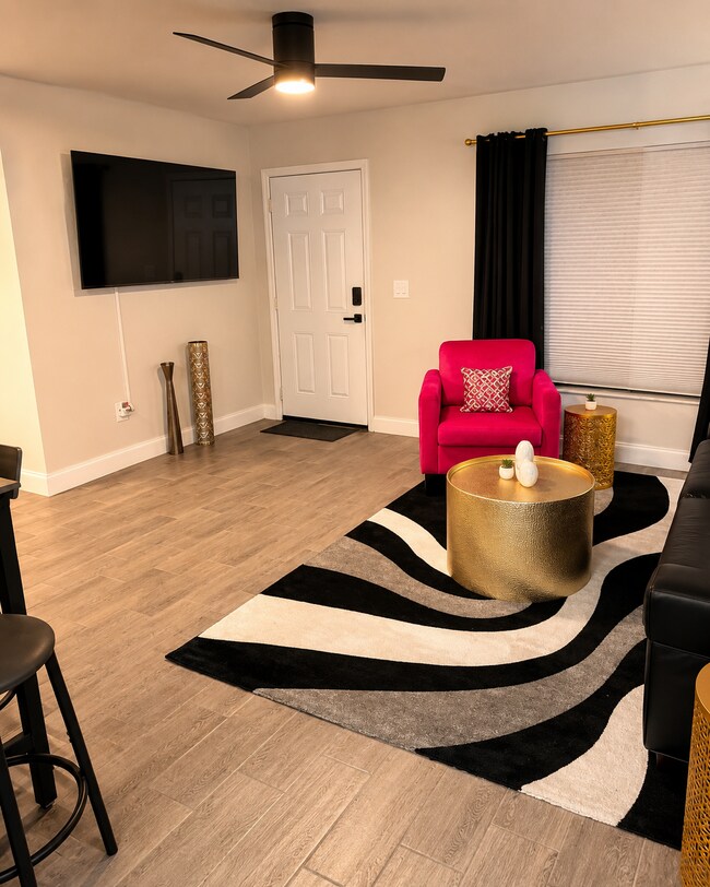 Foto del edificio - 21020 Voyager Blvd