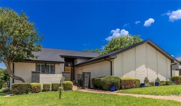 Building Photo - 224 Sovereign Ct