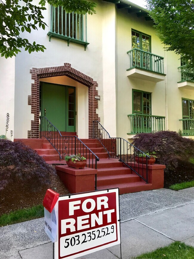 Foto del edificio - 1911 NE 22nd Ave