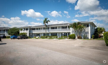 Building Photo - 2915 SW 15th St