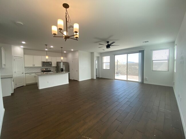 Building Photo - 15139 W Desert Bloom St