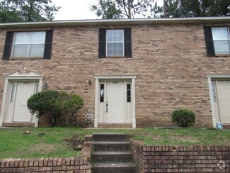 Building Photo - 1305 Foxborough Dr
