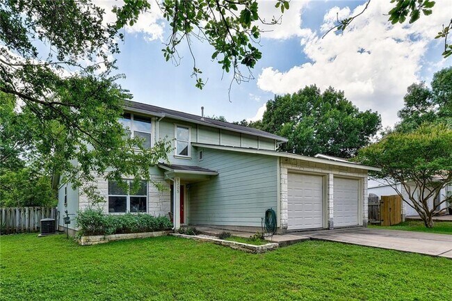 Building Photo - 8305 Cattle Dr