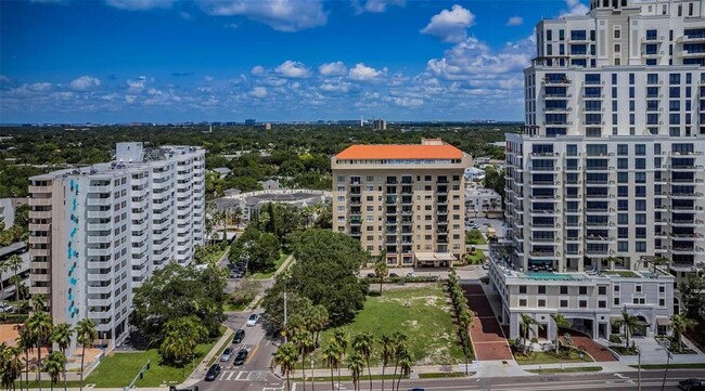 Foto del edificio - 2109 Bayshore Blvd