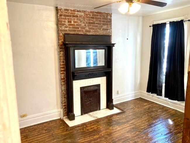 Building Photo - 4209 Blaine Ave