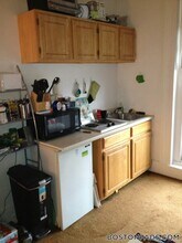 Building Photo - 405 Beacon St