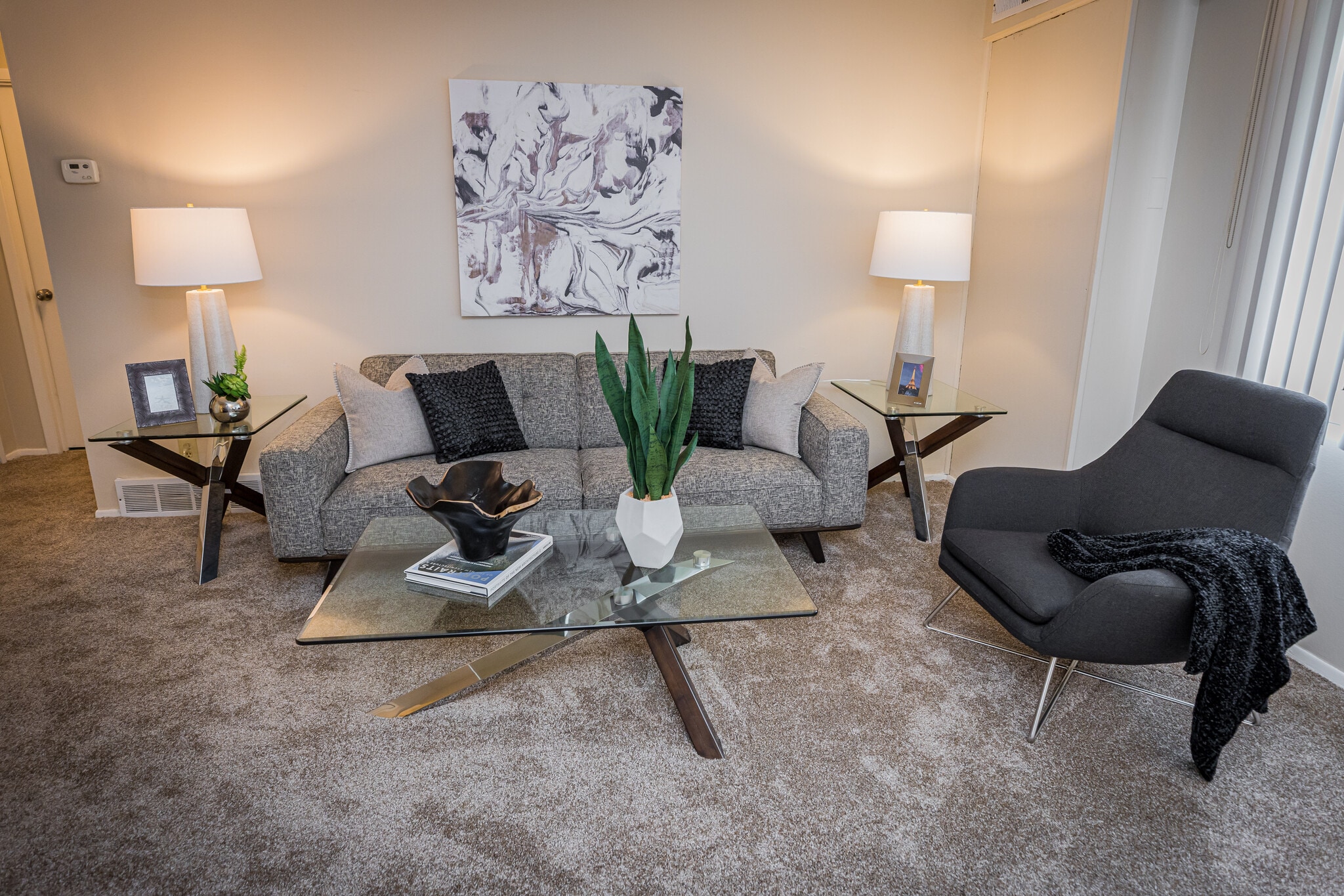 Randall Park Apartments – photo 2