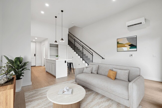 Building Photo - Willow Apartments