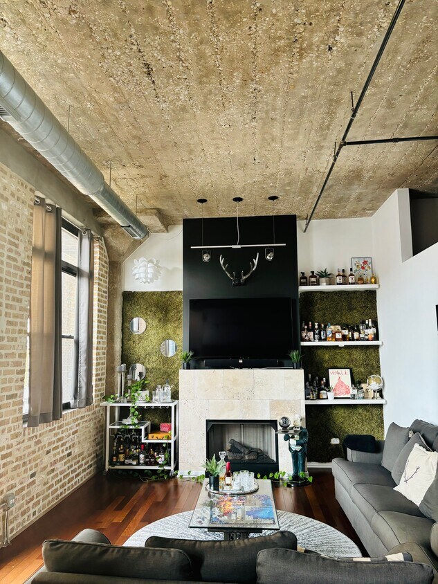 Primary Photo - 1521 W Haddon Ave