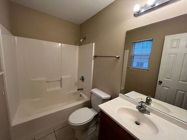 Foto del edificio - 61 Corley Ave