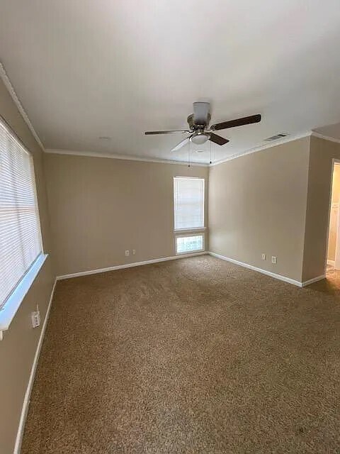 Habitación - 5718 Penrose Ave