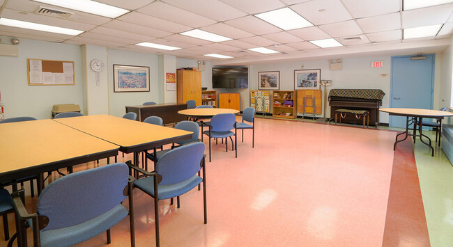 Building Photo - Harbor Hill Senior Apartments