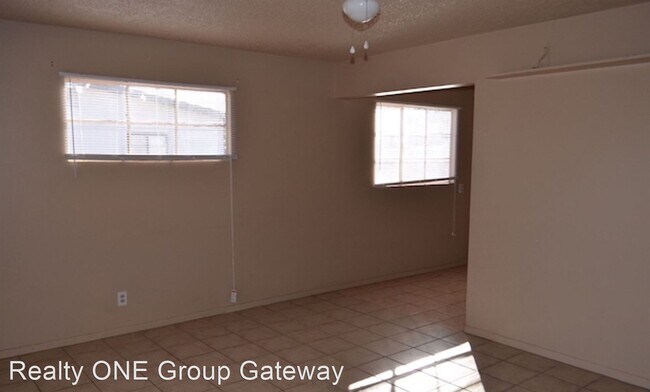 Building Photo - 2 br, 1 bath House - 903 W Westridge Dr