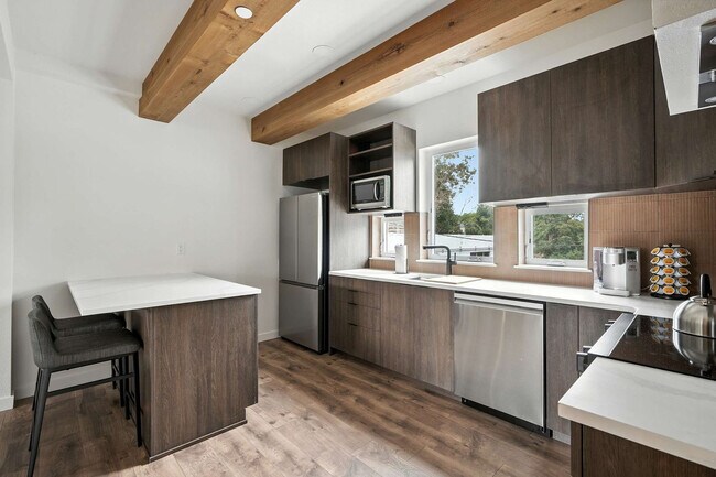 Foto del edificio - 925 NE 23rd Ave