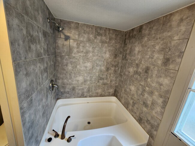 Foto del edificio - 20223 Perrilloux Rd