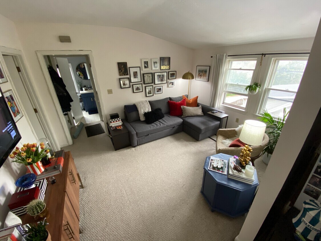 24 Winter St Unit 3, Millis, MA 02054 Apartments in Millis, MA