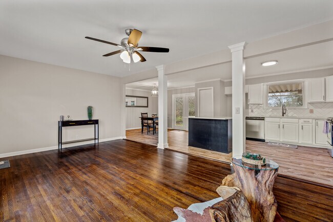 Foto del edificio - 136 Wessington Pl