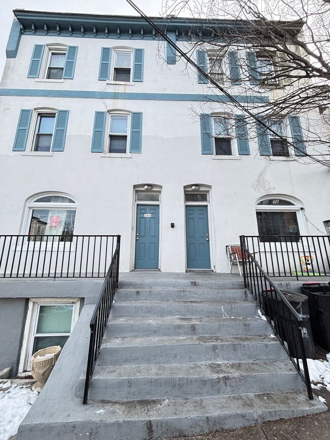 Building Photo - 384 Tilghman St