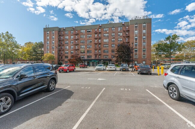 Foto del edificio - 84-09 155th Ave