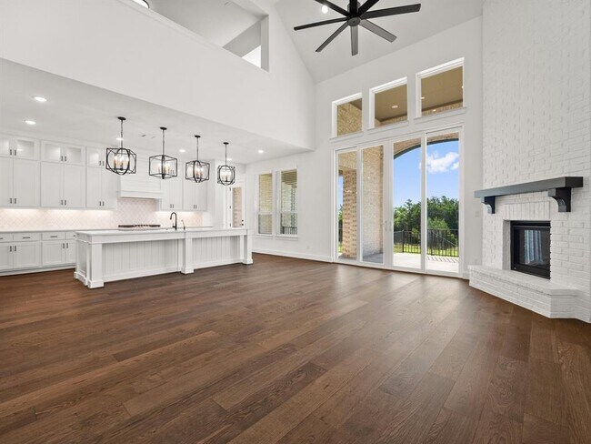Building Photo - 654 Pear Tree Ln