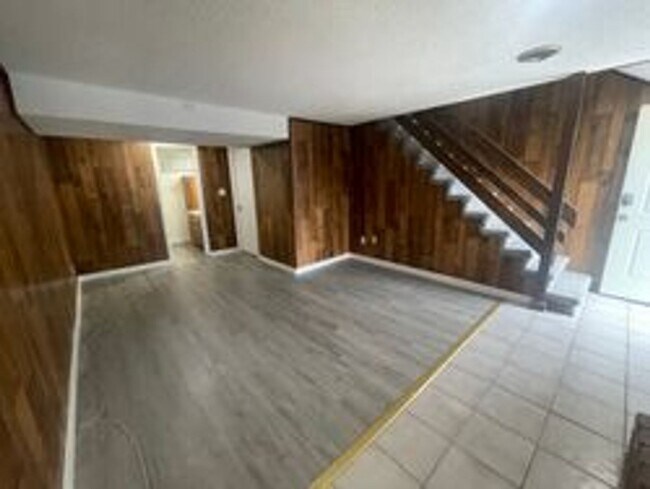 Building Photo - 1201 N 64 St