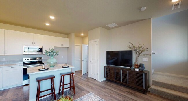 Building Photo - Newly Built 2 bedroom/1.5 bathroom Townhom...