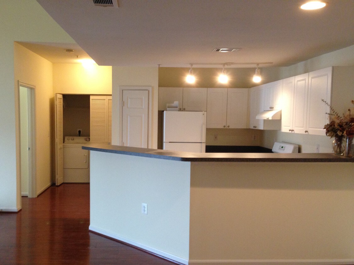 Welcome Home - 11329 Aristotle Dr
