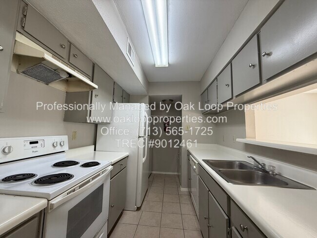 Foto del edificio - 7200 W T C Jester Blvd