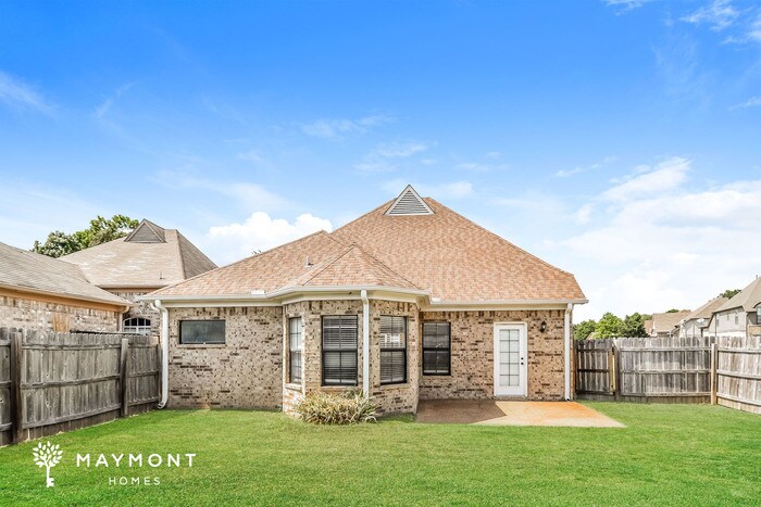 Foto del edificio - 7633 Glen Laurel Way