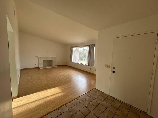 Foto del edificio - 25861 Amapolas St