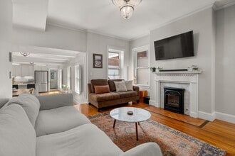 Building Photo - 37 Mt Vernon St