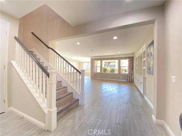 Building Photo - 17135 Guarda Dr