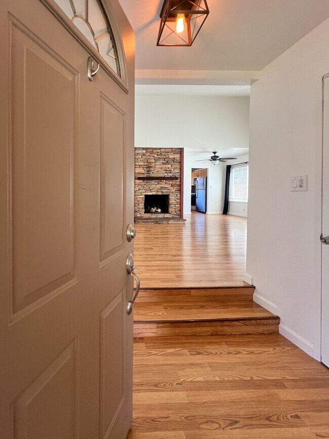 Foto del edificio - Charming Three-bedroom North Napa Home
