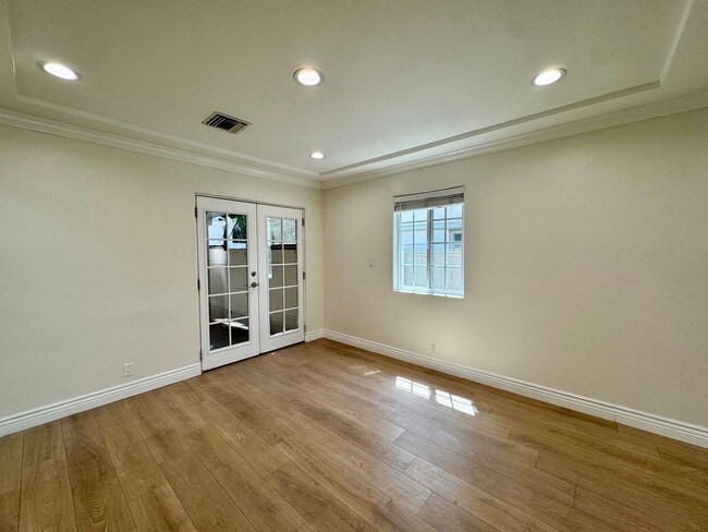 Building Photo - Upgraded 3 bed and 2 bath Best Glendale sc...