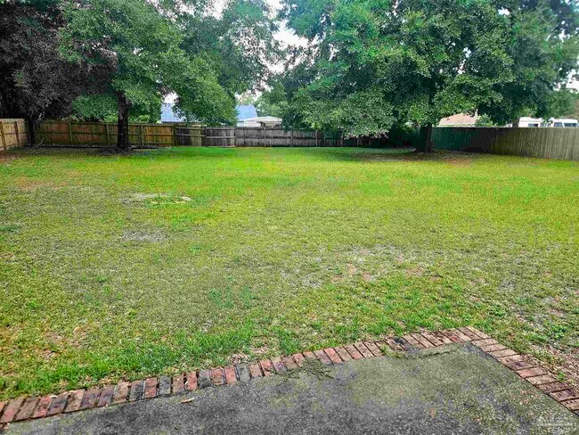 Building Photo - 5808 Hermitage Cir
