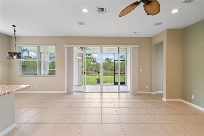 Foto del edificio - 12054 SW Bennington Cir