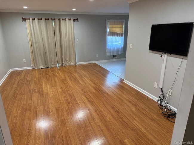 Foto del edificio - 40 New Holland Village