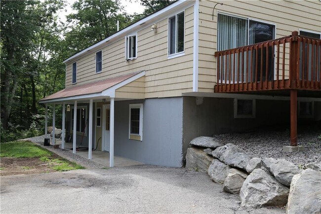 Foto del edificio - 30 Burlingame Ln